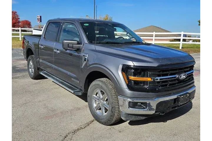 $36000 : Ford F-150 2024 4x4 XLT 4dr image 1