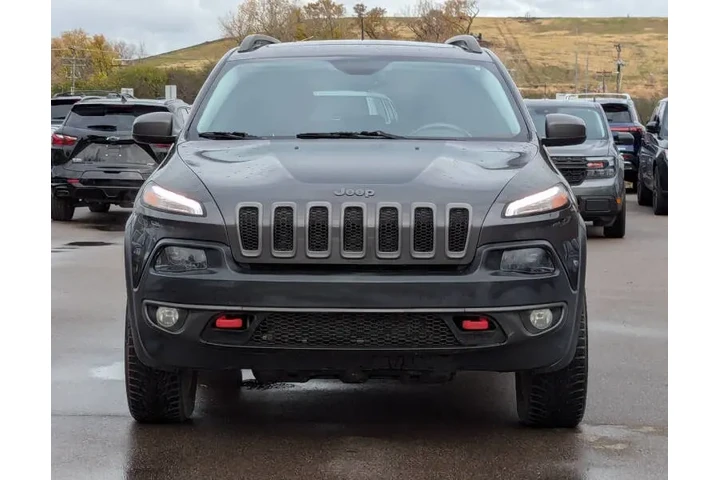 $14997 : 2014 Cherokee Trailhawk image 5