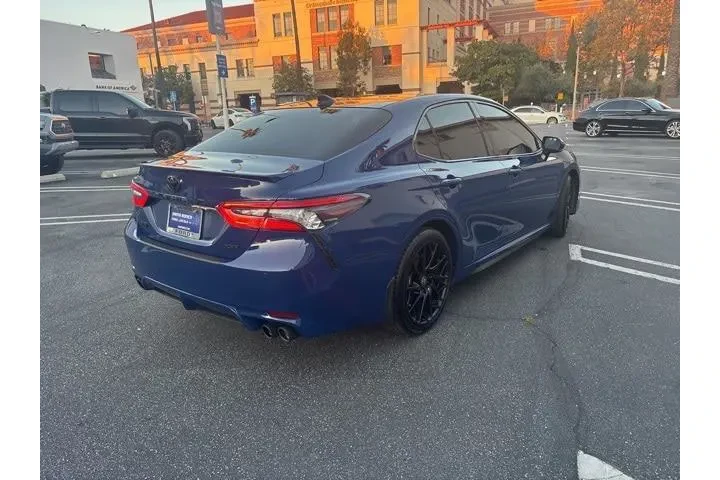 $33827 : Toyota Camry 2024 XSE V6 4dr image 6