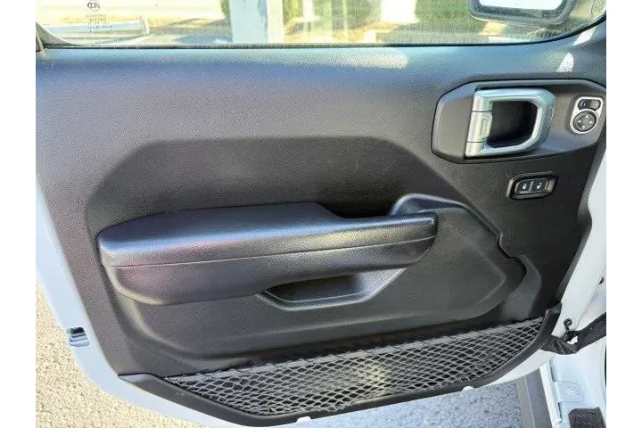 $25297 : Jeep Wrangler Unlimited 2019 image 9