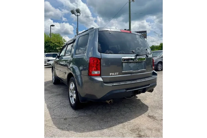 $6400 : 2013 Pilot EX image 6