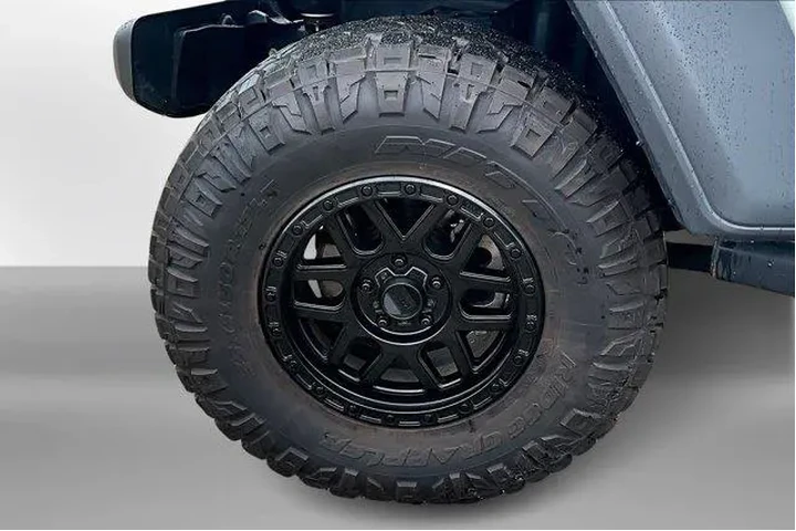 $26223 : Jeep Wrangler Unlimited 2021 image 8