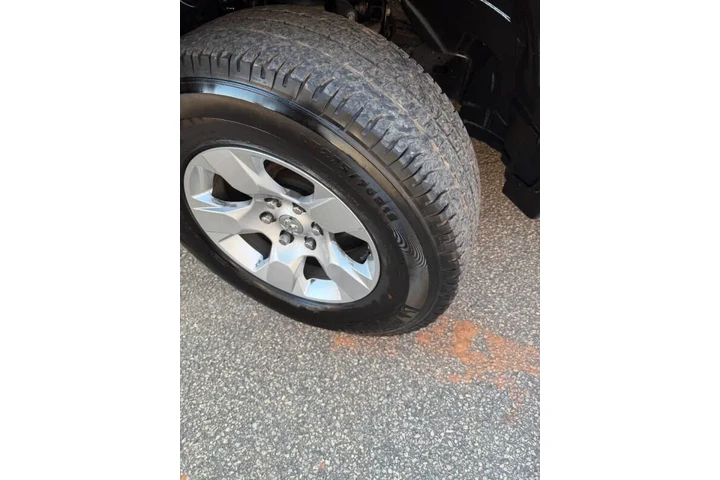 $24999 : 2021 RAM 1500 Big Horn image 10