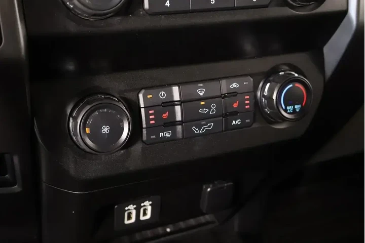 $24443 : Ford F-150 2019 4x4 XL 4dr S image 8