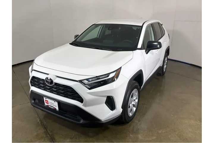 $28998 : Gold Certified2025 RAV4 LE image 10