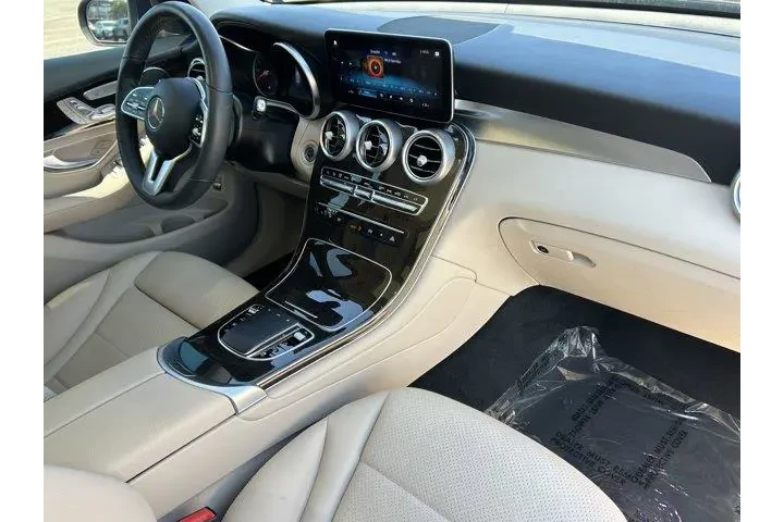 $22188 : Mercedes-Benz GLC 2022 GLC 3 image 8