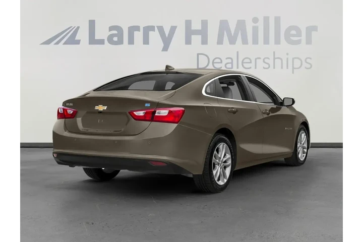 Chevrolet Malibu 2018 Hybrid image 2