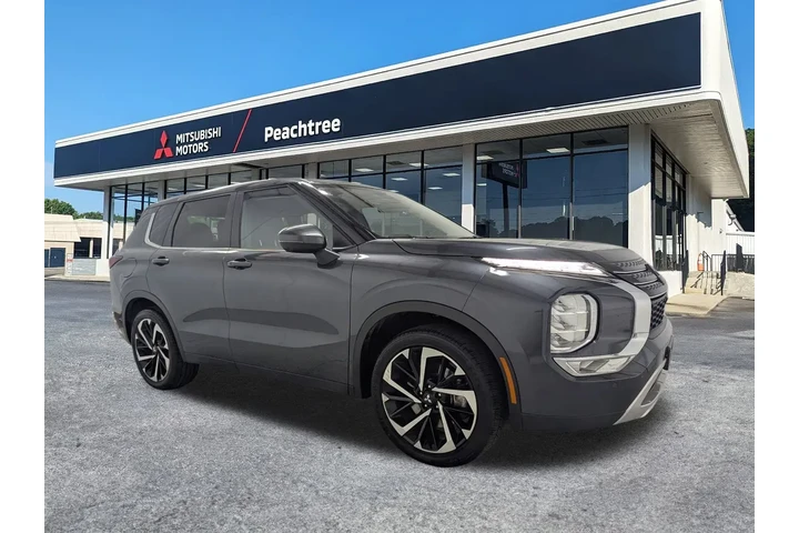 $25497 : Mitsubishi Outlander 2024 SE image 1