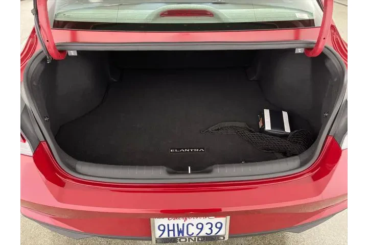 $19995 : Hyundai ELANTRA 2023 SEL 4dr image 10