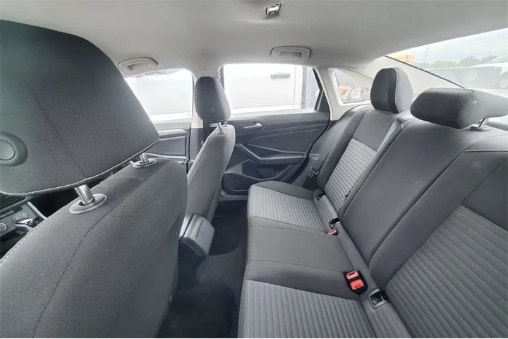 $18495 : Volkswagen Jetta 2024 S 4dr image 10