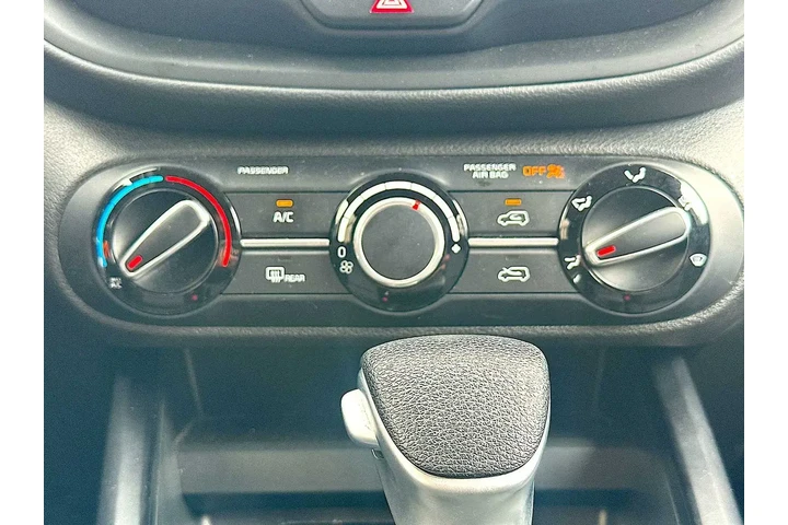 $19995 : Kia Soul 2023 LX 4dr Crossov image 6