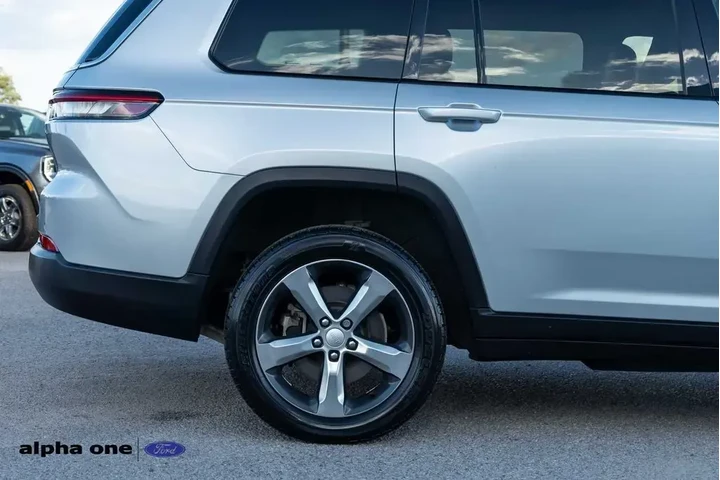 $21043 : Jeep Grand Cherokee L 2021 4 image 5