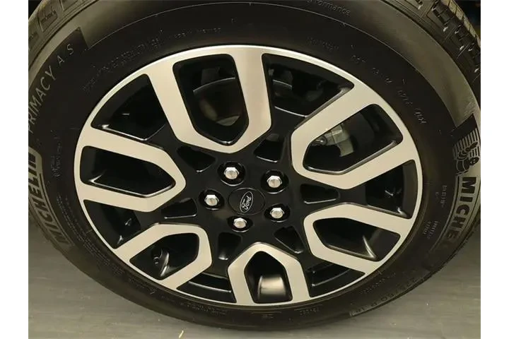 $31984 : Ford Maverick 2024 Lariat 4d image 9