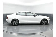 $22426 : Volvo S60 2024 B5 Core Dark thumbnail