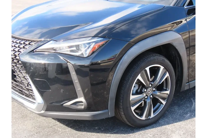 $23999 : Lexus UX 200 2019 4dr Crosso image 3