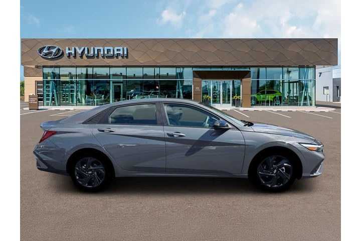 $24213 : Hyundai ELANTRA 2026 SEL Spo image 9