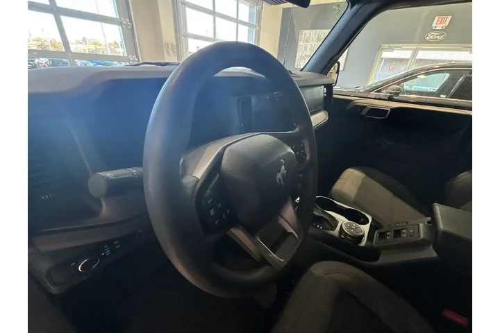 $36592 : Ford Bronco 2025 4x4 Base 4d image 9
