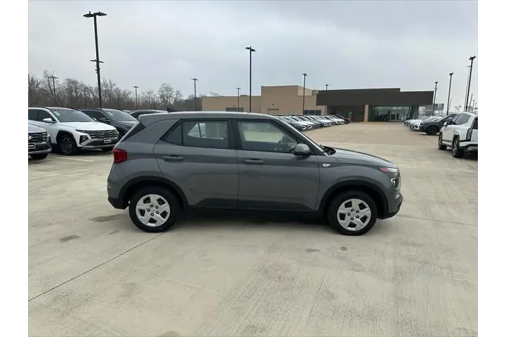 $13995 : Hyundai VENUE 2020 SE 4dr Cr image 4