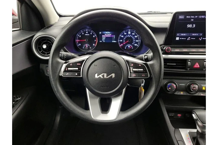 $16998 : Kia Forte 2024 LXS 4dr Sedan image 10