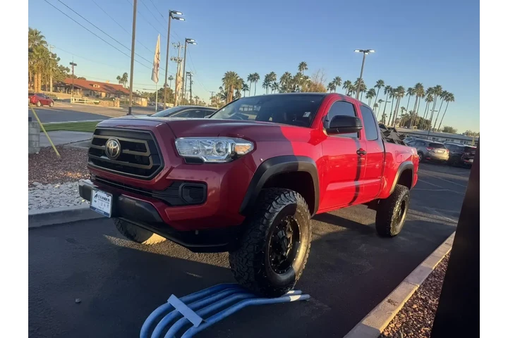 $23900 : Toyota Tacoma 2021 4x4 TRD S image 1
