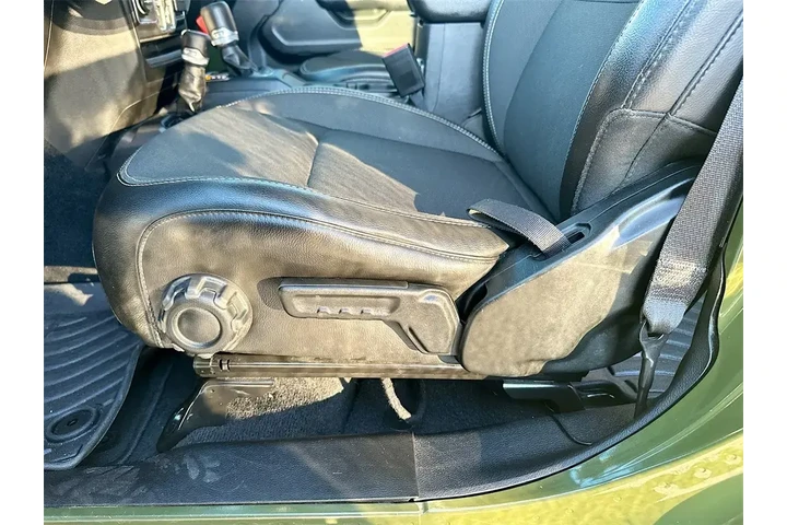 $30295 : Jeep Gladiator 2023 4x4 Spor image 9