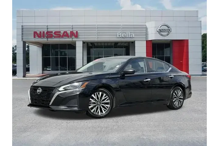 $17769 : Nissan Altima 2024 2.5 SV 4d image 1
