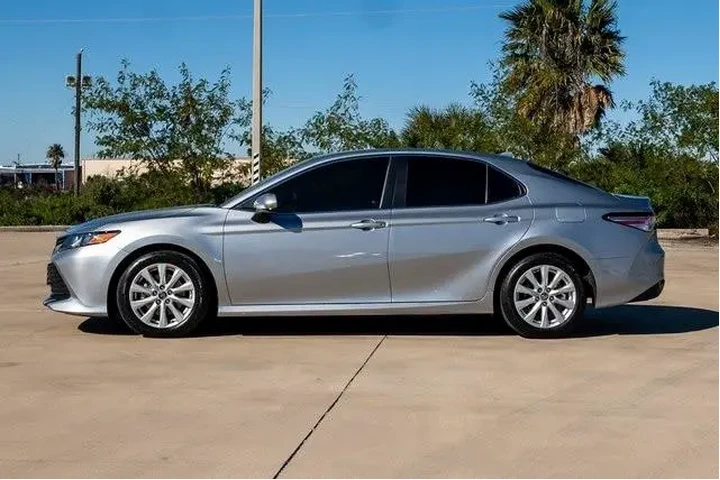 $20989 : Toyota Camry 2019 L 4dr Seda image 3