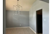 $1150 : Houston Renta thumbnail