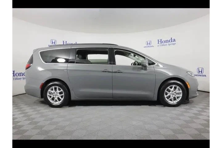 $23875 : Chrysler Pacifica 2022 Touri image 8