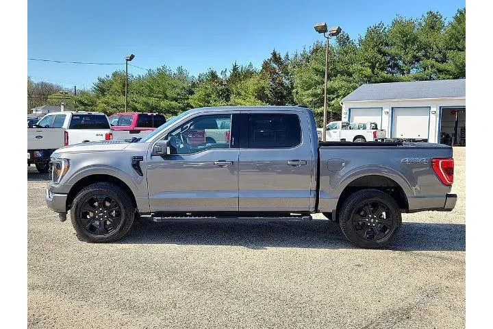 $32473 : Ford F-150 2023 4x4 XL 4dr S image 7