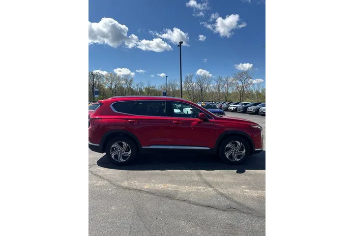 $21990 : Hyundai SANTA FE 2022 SEL 4d image 6