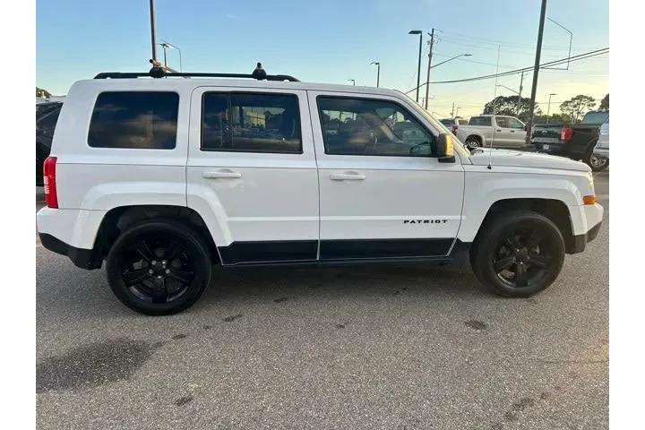 $9888 : Jeep Patriot 2015 Sport 4dr image 9