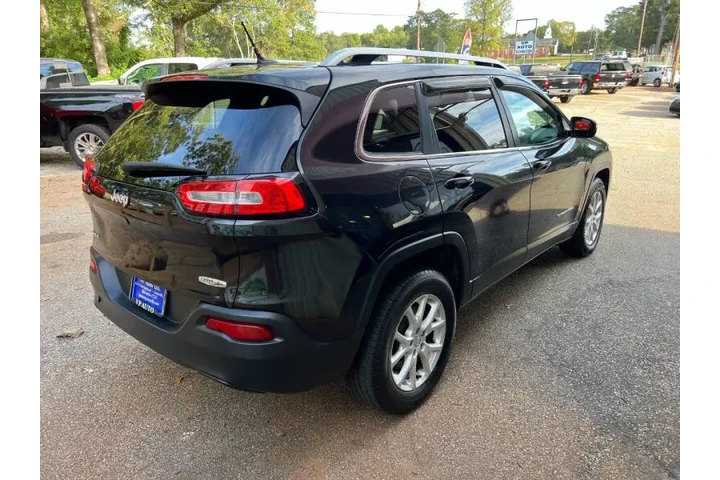 $8999 : 2014 Cherokee Latitude image 6