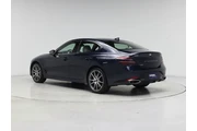 $31998 : Genesis G70 2025 2.5T Standa thumbnail