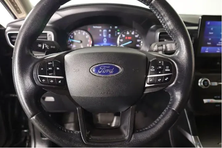 $18399 : Ford Explorer 2020 XLT 4dr S image 3