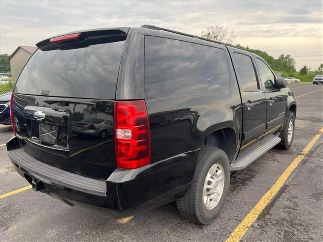 $18920 : 2010 CHEVROLET SUBURBAN 25002 image 10