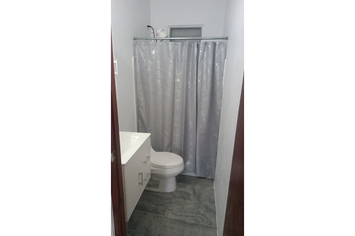 $650 : Estudio country club image 5