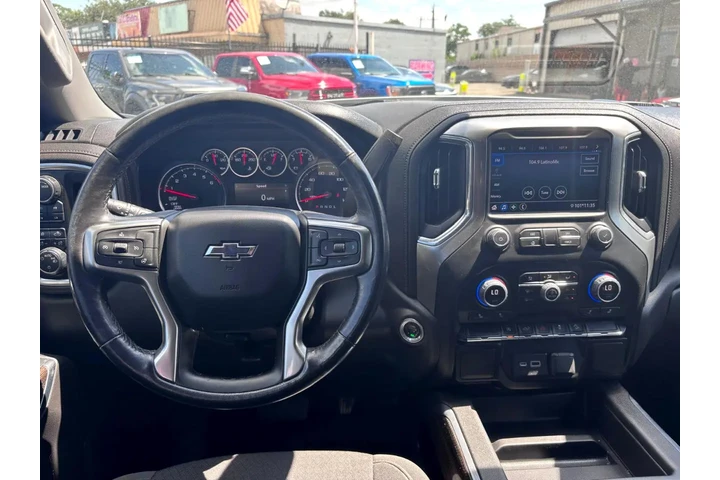2021 Silverado 1500 RST image 8