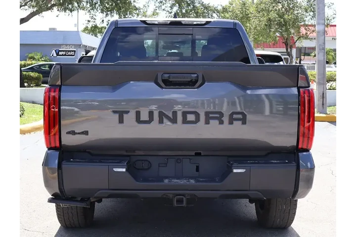 $36490 : Toyota Tundra 2023 4x4 SR5 4 image 9