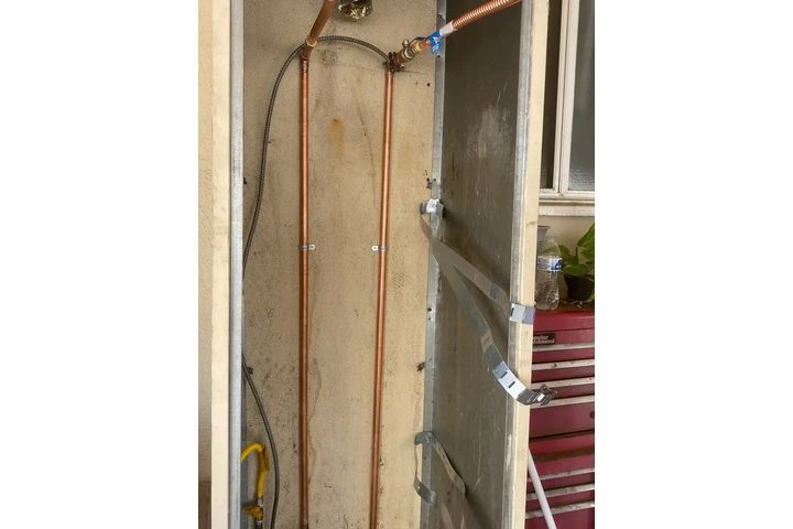 Emergencias de Plomeria 24/7 image 2