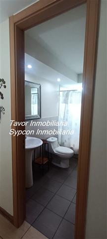 $900 : Apartamento amueblado zona 14 image 3