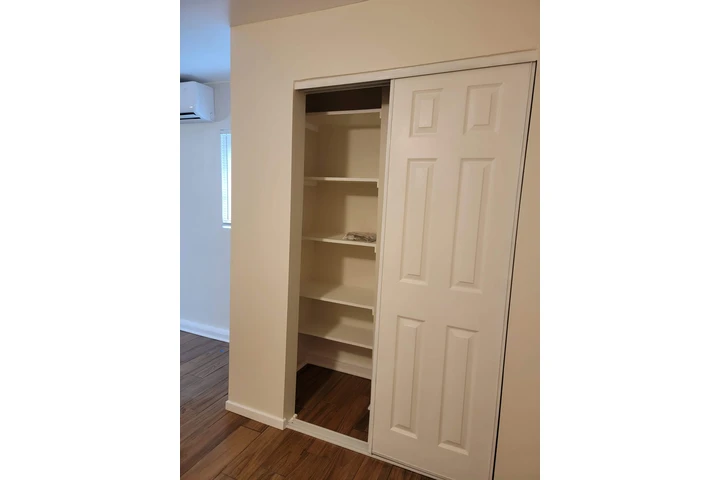 $1500 : Estudio con entrada privada image 6
