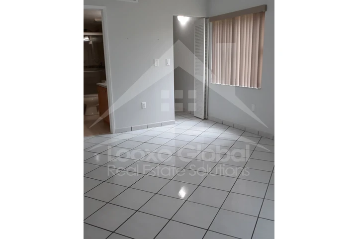 $1700 : $1700 image 8