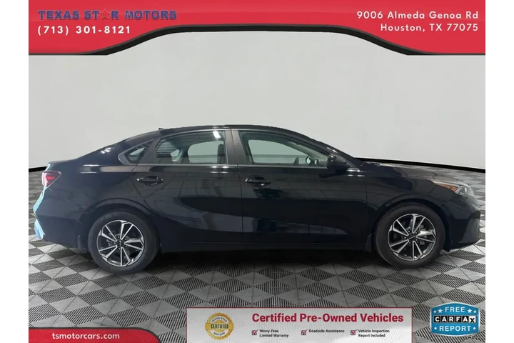 $15773 : Kia Forte 2022 FE 4dr Sedan image 2