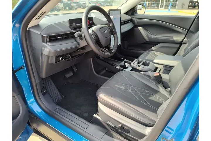 $35987 : Ford Mustang Mach-E 2025 Sel image 2