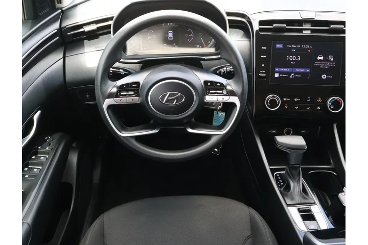 $20988 : Hyundai TUCSON 2023 AWD SE 4 image 8