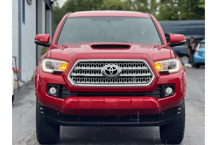 $28495 : 2017 Tacoma TRD Sport image 5