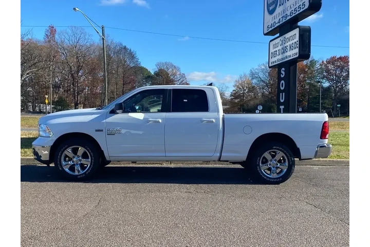 $28205 : Ram 1500 Classic 2019 4x4 Lo image 2