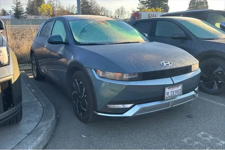 $25990 : Hyundai IONIQ 5 2024 SEL 4dr image 2