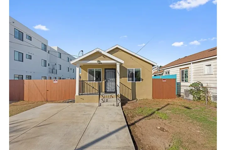 $1730 : ^* ALL UTILITIES INCLUDED *^ image 1